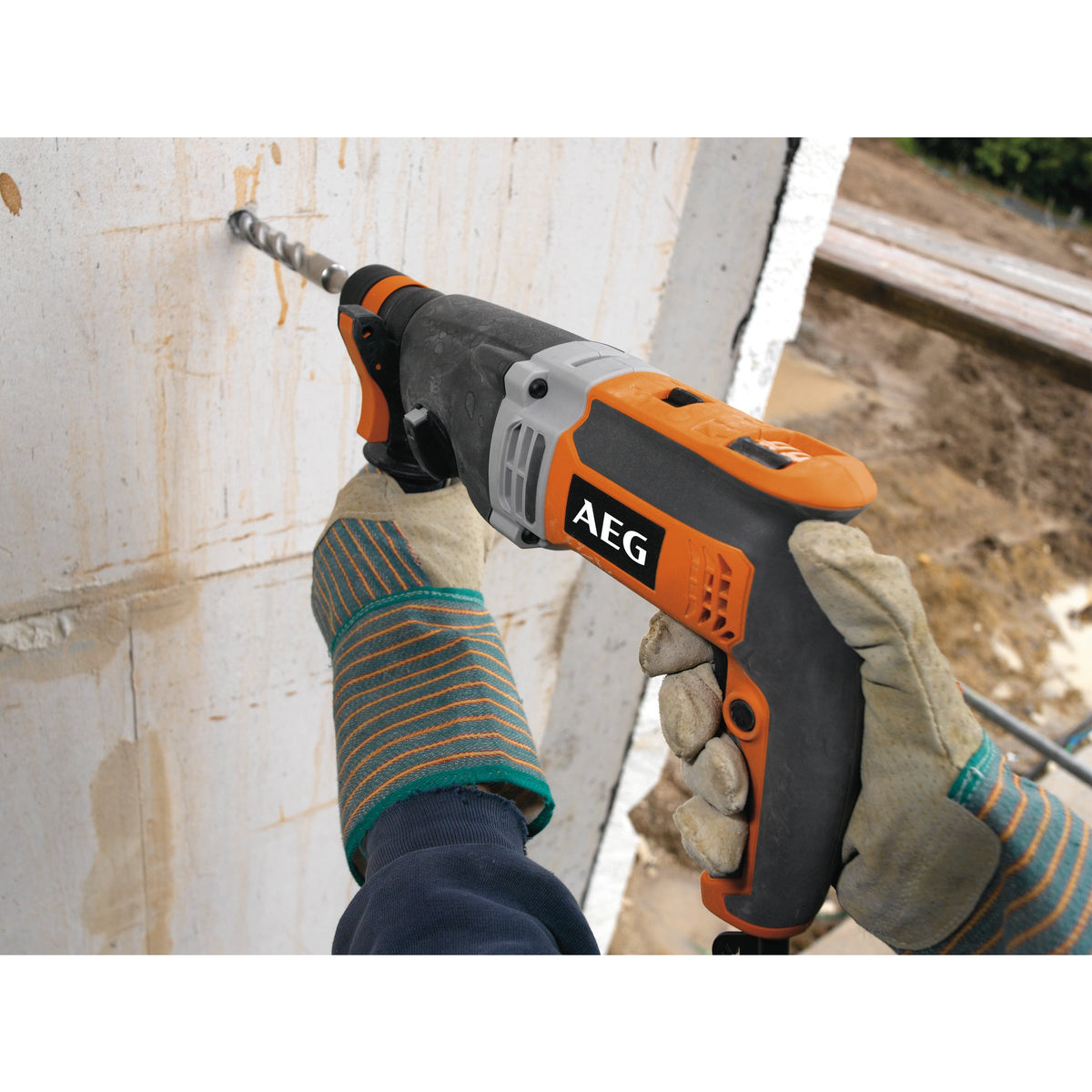 Ciocan rotopercutor SDS Plus AEG CIOCAN ROTOPERCUTOR COMBI SDS-PLUS, KH 28 Super XE, 4935428190
